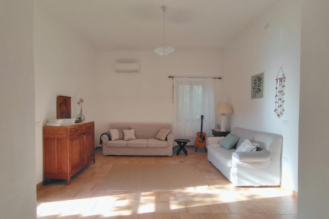 Il Casale Villa Teulada Exteriör bild