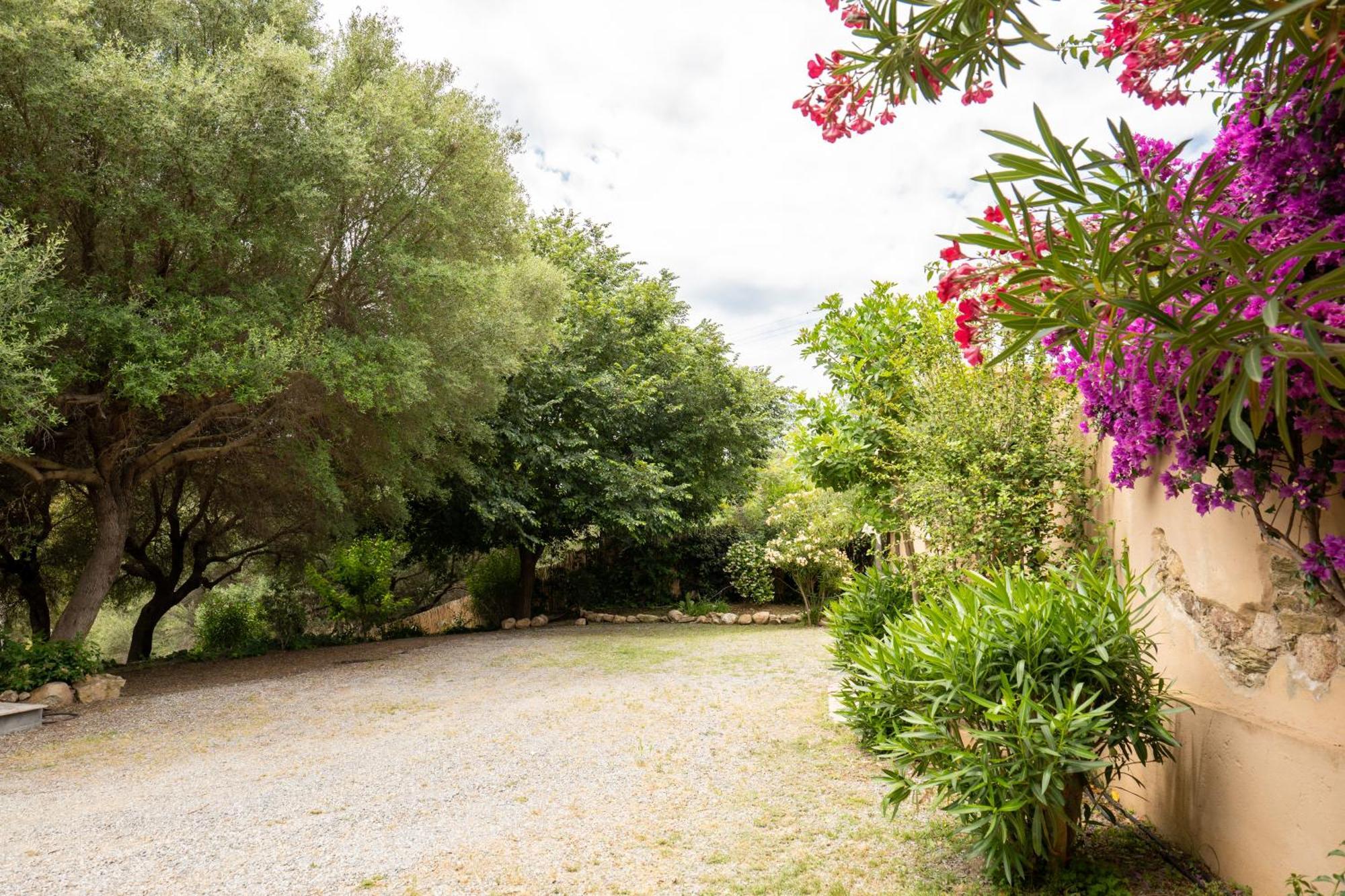 Il Casale Villa Teulada Exteriör bild