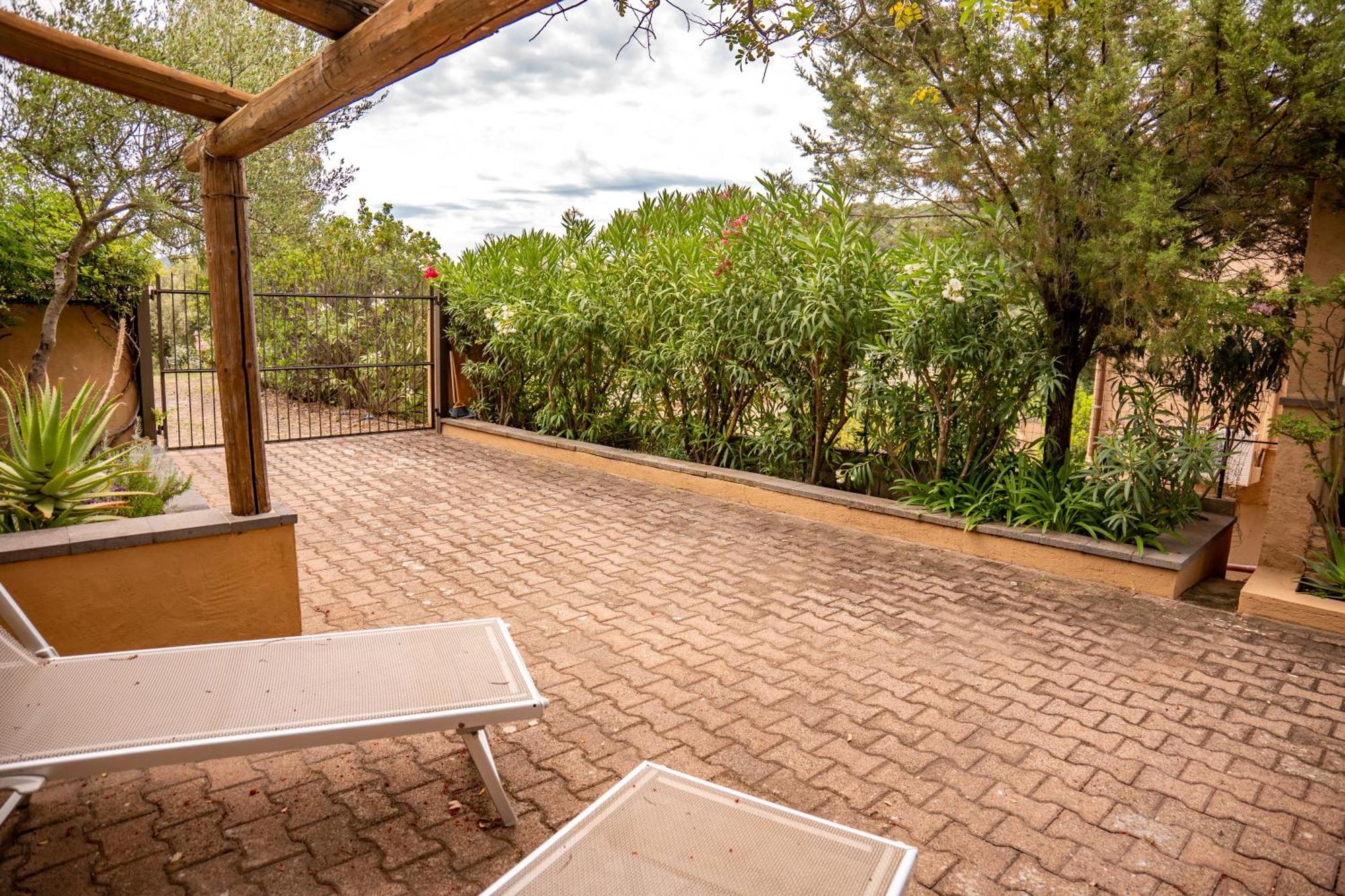 Il Casale Villa Teulada Exteriör bild