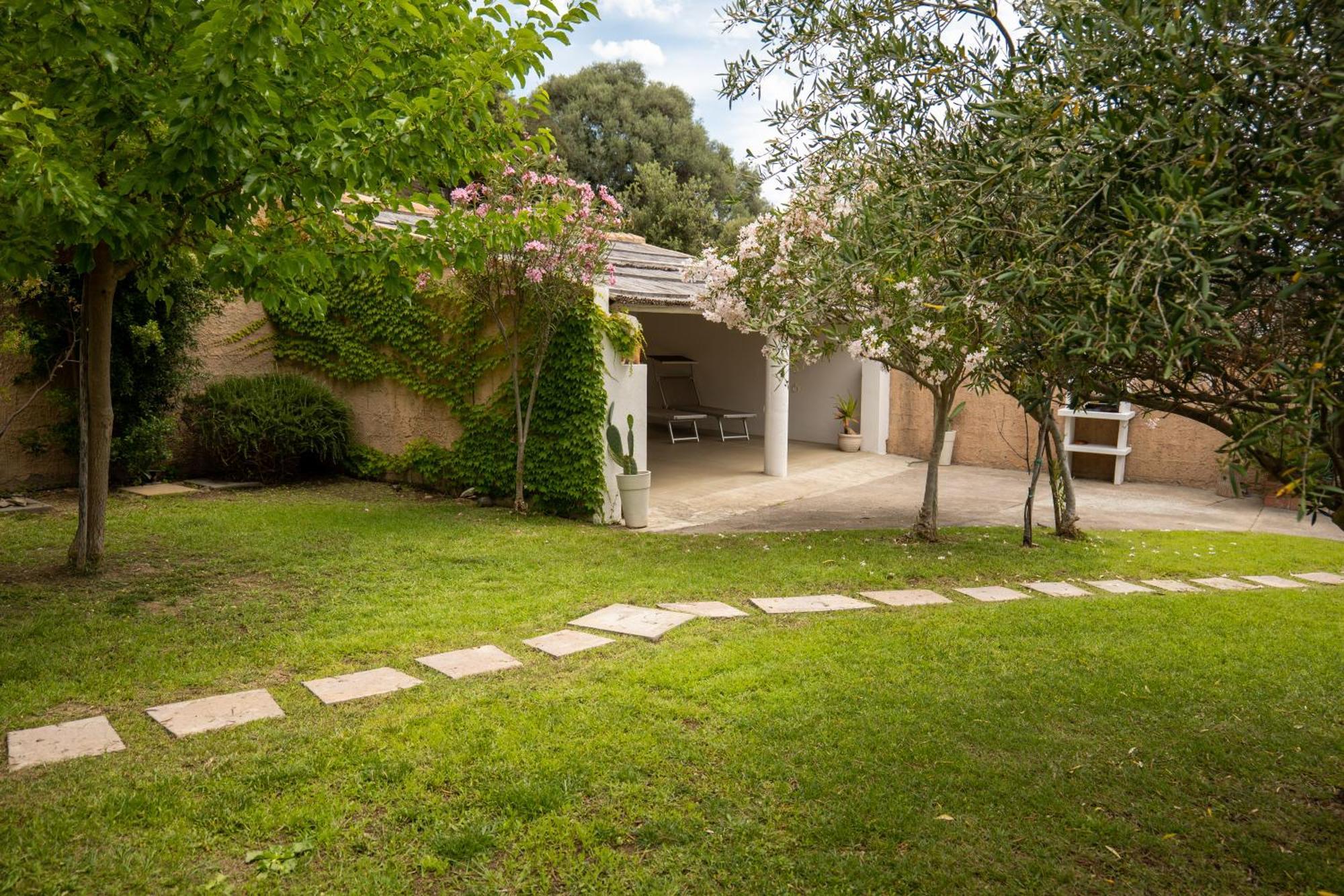 Il Casale Villa Teulada Exteriör bild